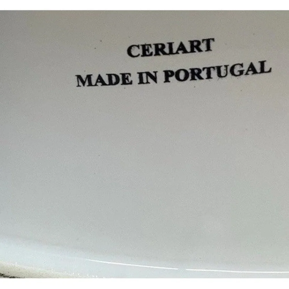Ceriart Portugal - White Embossed Seashells Beach Handles Beautiful Platter‎
